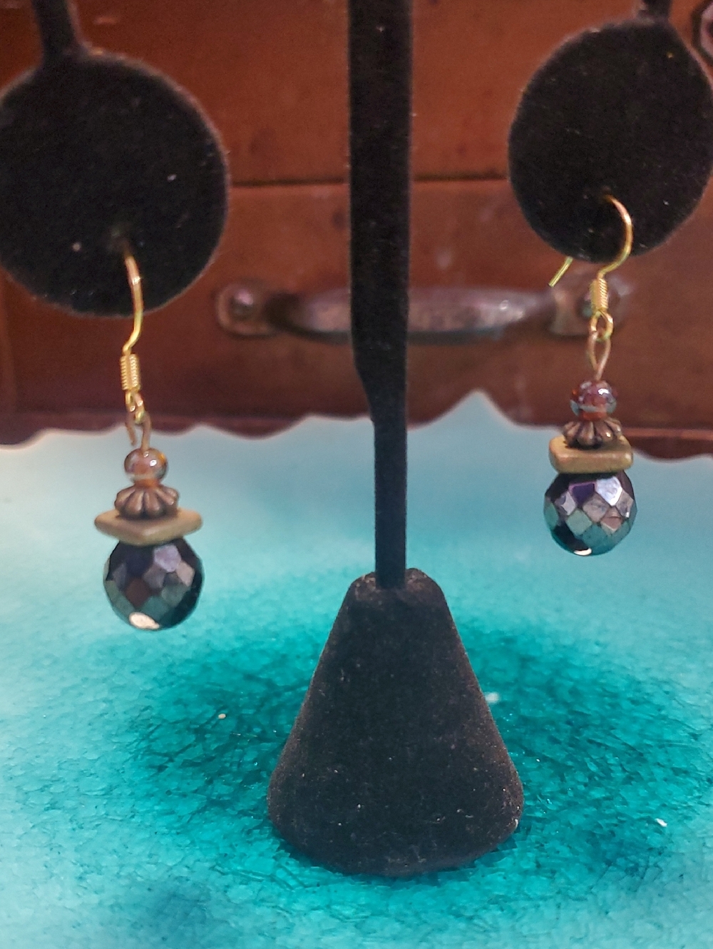 Facet Bead Drop Earrings D